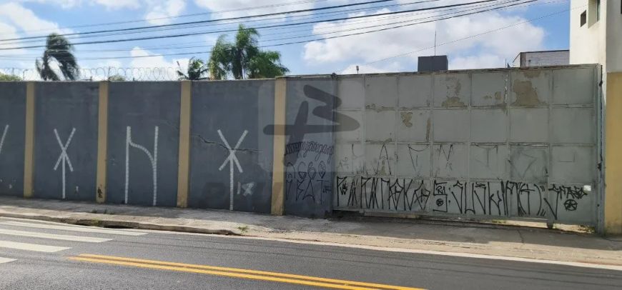 Locação Terreno Industrial de esquina com Av. dos Estados - Santo André