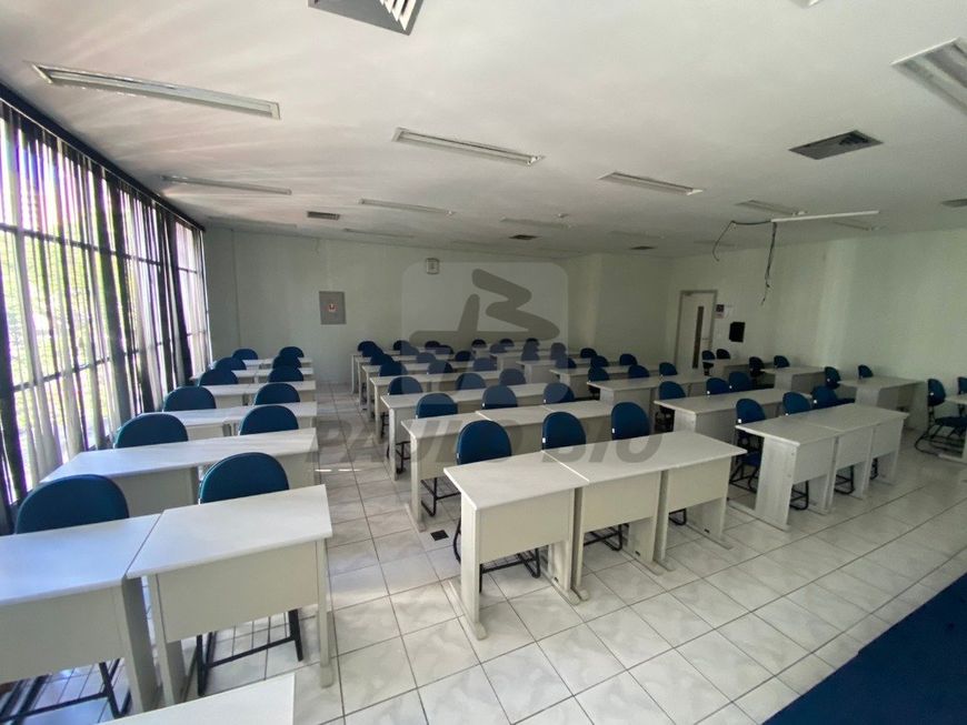 Predio Comercial no Bairro Jardim