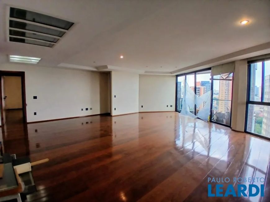 APARTAMENTO - VILA BASTOS - SP