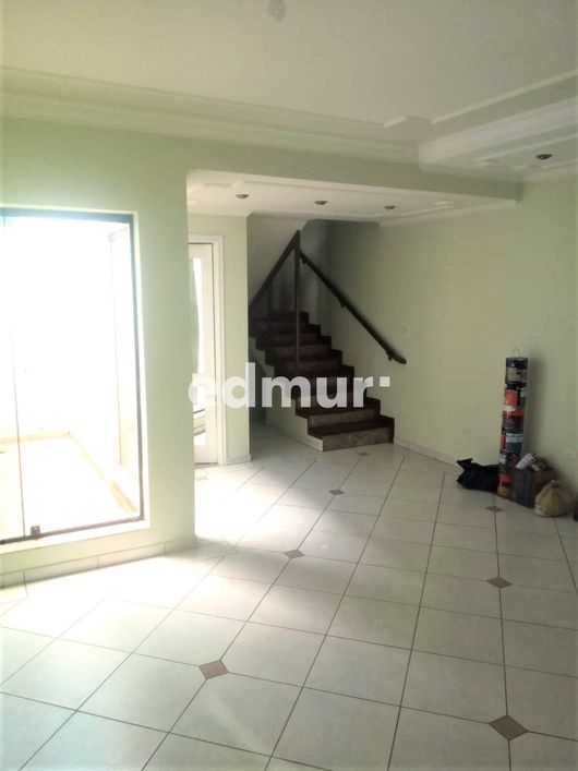 SOBRADO para VENDA E ALUGUEL com 260m² no bairro Jardim Santo Alberto com 3 quartos e 2 vagas. Santo
