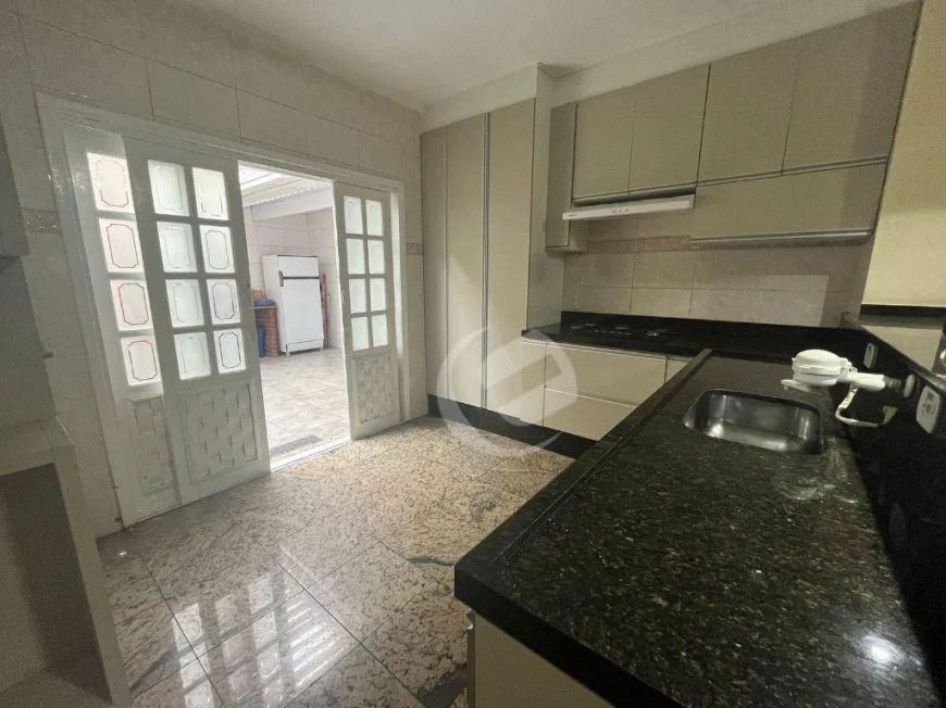 Sobrado com 3 dormitórios, 246 m² - venda por R$ 1.130.000,00 ou aluguel por R$ 4.868,05/mês - Vila