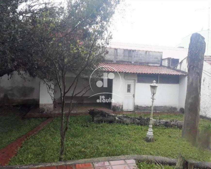 Casa comercial 368m², com 4 dormitórios sendo 1 suíte, 4 vagas na Vila Pires em Santo André.