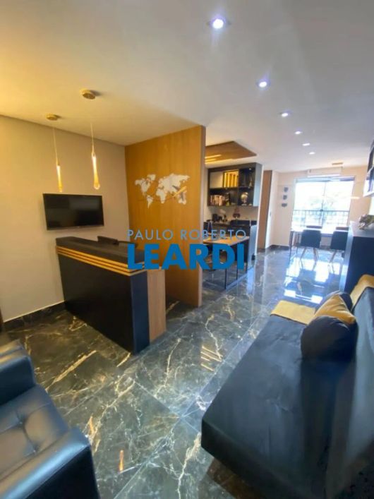 CONJ. COMERCIAL - VILA CURUÇÁ - SP