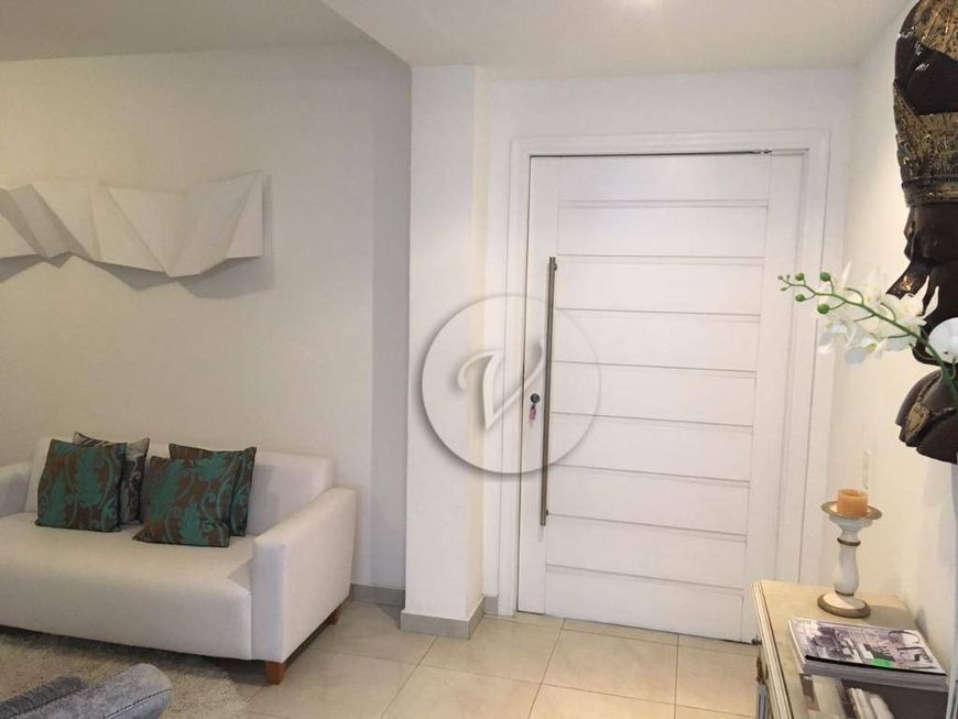 Sobrado com 3 dormitórios para alugar, 305 m² por R$ 9.140,00 - Jardim - Santo André/SP