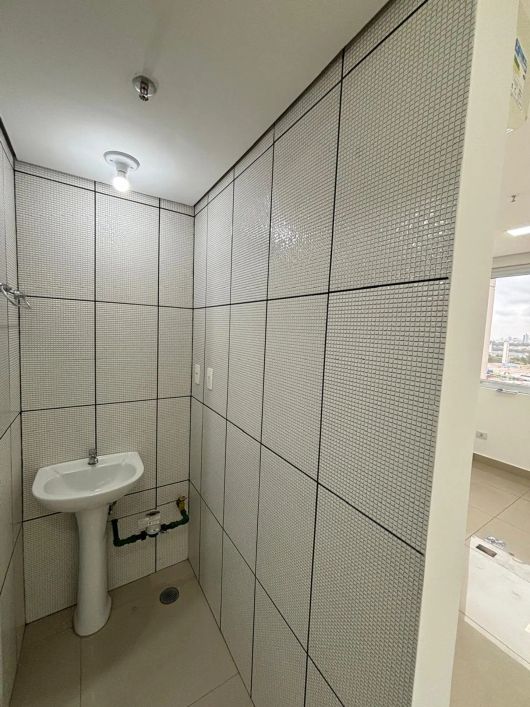 Escritório para aluguel com 33 metros quadrados em Vila Homero Thon - Santo André - SP