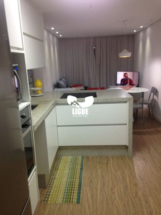 APARTAMENTO SEMI MOBILIADO
