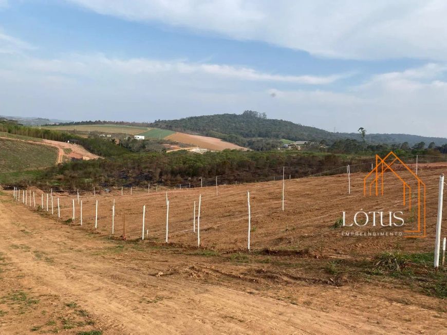 7C- LOTEAMENTO EM COTIA A 10MIN DO CENTRO!