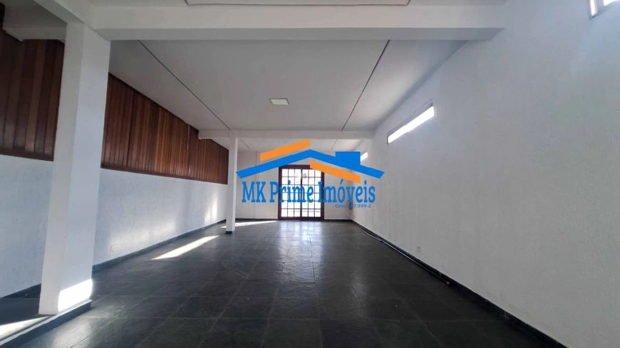 Sobrado c/ 252m², 3 Quartos(1 Suíte), 2 vagas coberta no Jd. Abril - Osasco