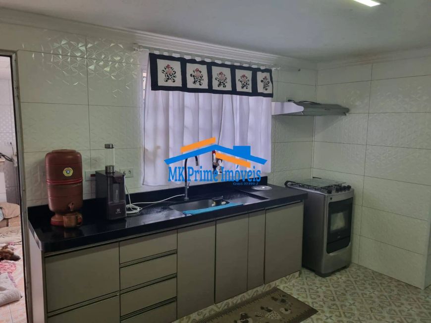 Sobrado c/ 256m², 5 Quartos(2 Suítes) e 3 Vagas no Metalúrgicos em Osasco