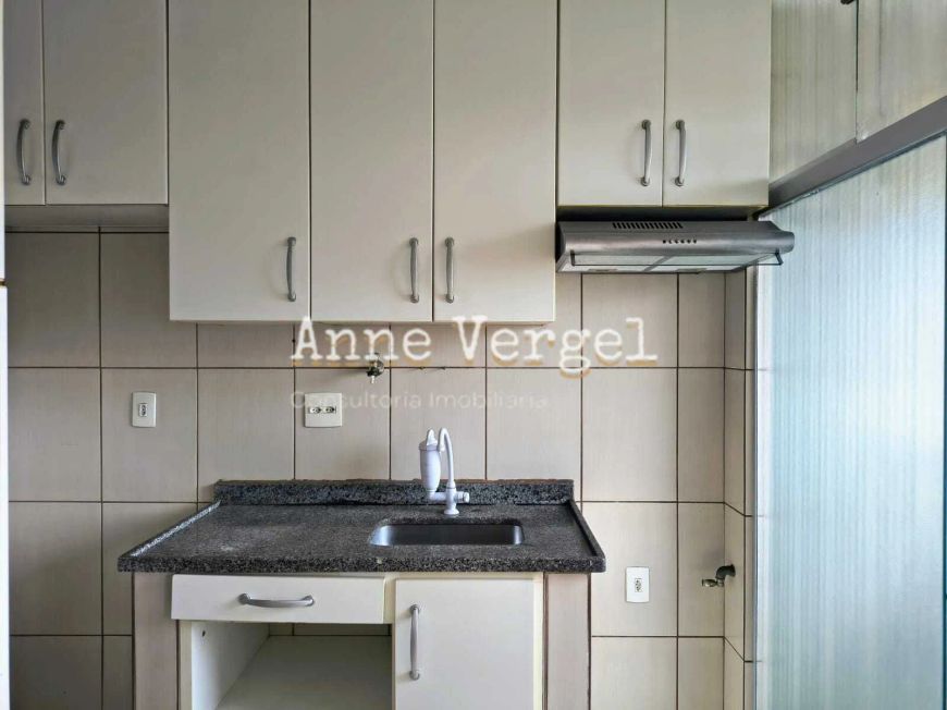 Apartamento 2 quartos à venda no Quitaúna em Osasco 50m2 com vaga de carro há 10 minutos a pé da Est