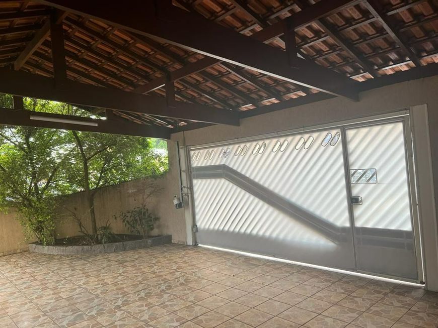 Casa totalmente térrea no Jardim Santo Antonio