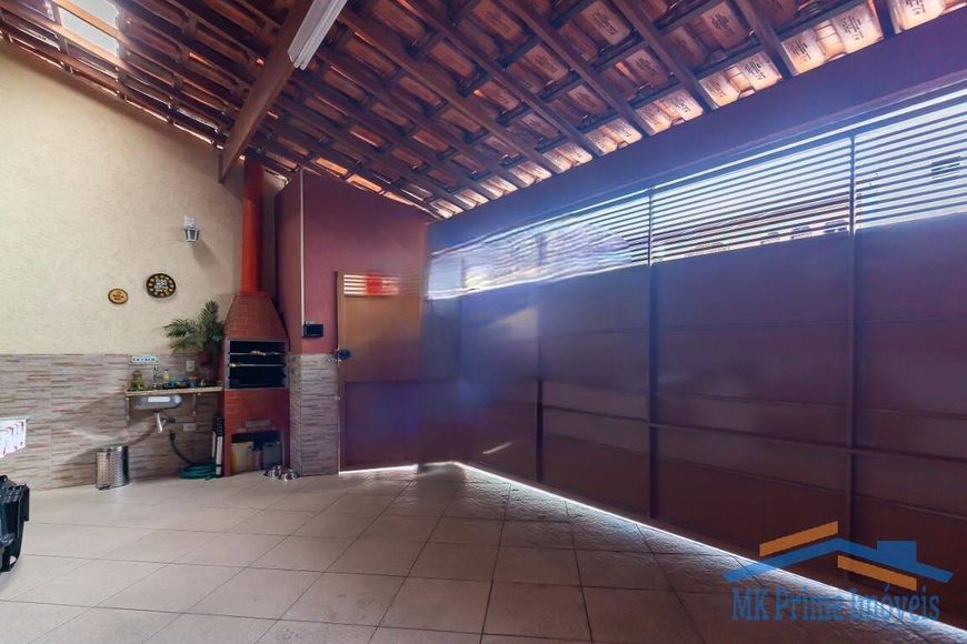 Sobrado à venda com 222m², 3 dormitórios e 2 vagas - Jd. Novo Osasco.