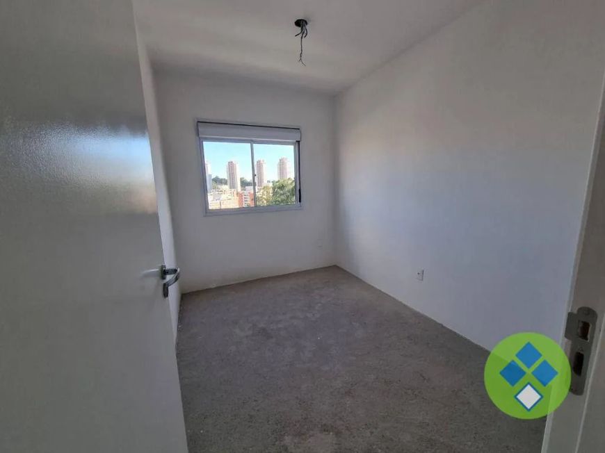 Apartamento à venda no bairro Vila Yara com 57m² e 2 dormitórios/quartos disponíveis.