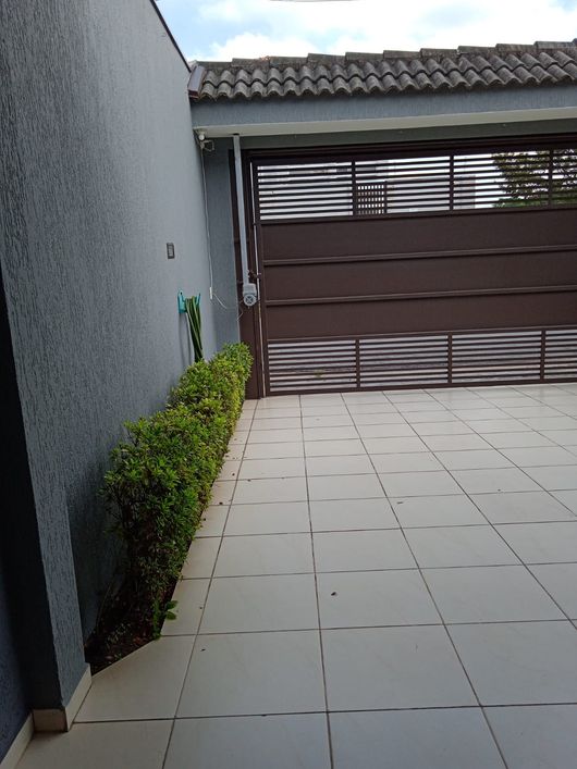 Sobrado para venda possui 170 metros quadrados com 3 quartos em City Bussocaba - Osasco - SP