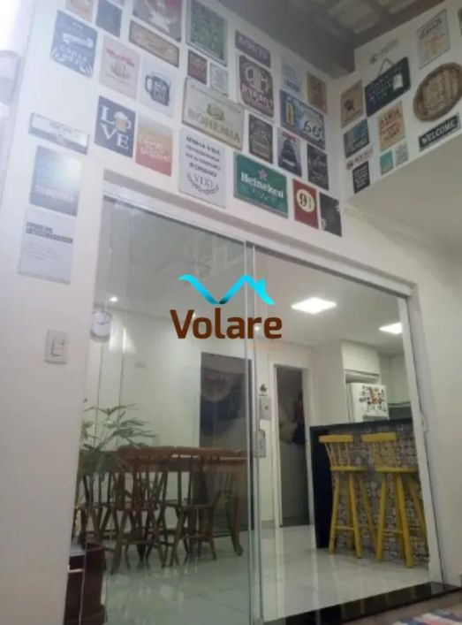 Imperdível oportunidade! Casa à venda em Osasco-SP, Jardim D'abril. 3 quartos, 1 suíte, sala ampla,