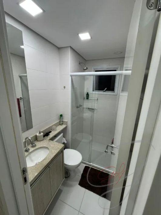 Apartamento de luxo na Vila Osasco: 3 quartos, 2 suítes, 3 salas, 3 banheiros e 2 vagas de garagem!