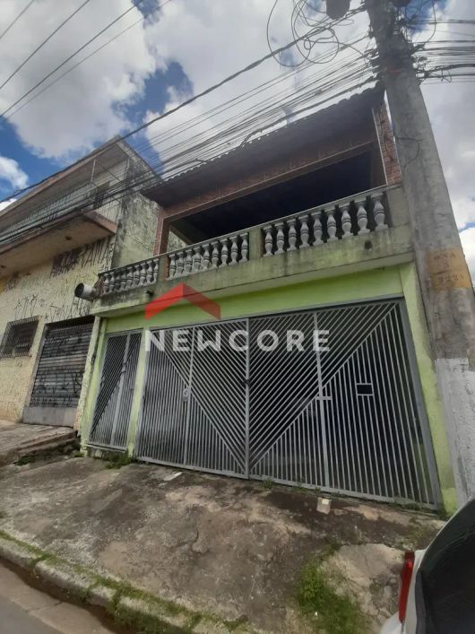 Sobrado em Rua Antônio Vanucci - Bandeiras - Osasco/SP