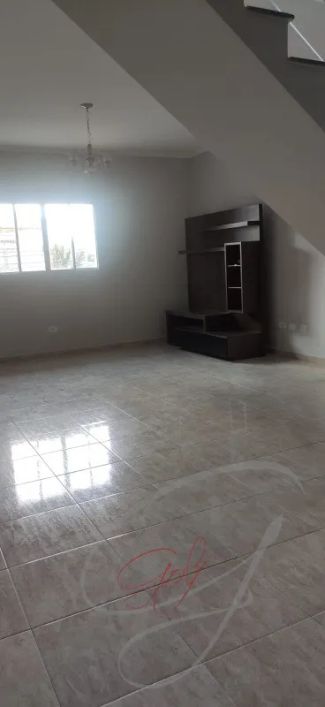Casa à venda em Osasco-SP, Jardim D'abril: 3 quartos, 3 suítes, 2 salas, 3 banheiros, 4 vagas, 180m²