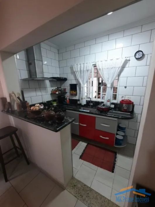 Lindo Sobrado 4 Dormitórios com 1 Suíte no Bussocaba - Osasco
