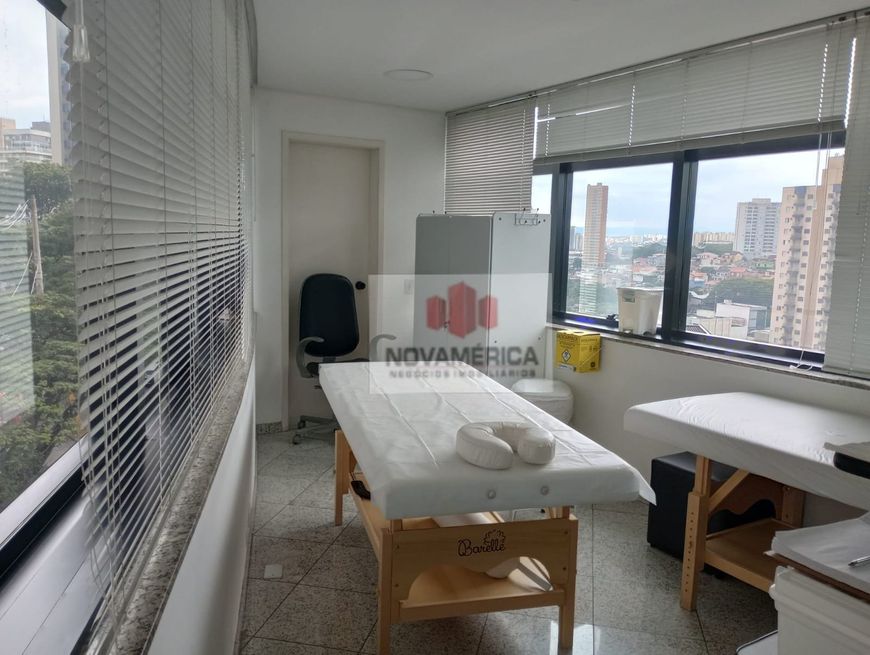 Consultório para venda possui 124 metros quadrados em Vila Osasco - Osasco - SP