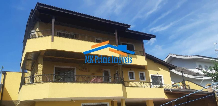 Lindo Sobrado 3 Suítes, 9 Vagas , 430m² de Terreno City Bussocaba/Osasco.