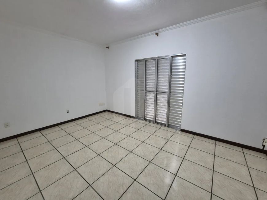 Casa para venda de 321m² - Jardim D'Abril, Osasco