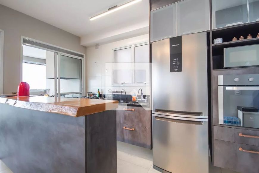 Apartamento com 3 quartos (2 suítes) à venda em Osasco, com 2 vagas.