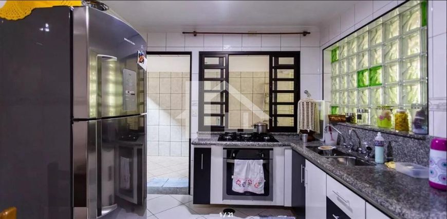 Linda casa 248m² à venda com 5 dormitórios, 2 suítes e 2 vagas de garagem