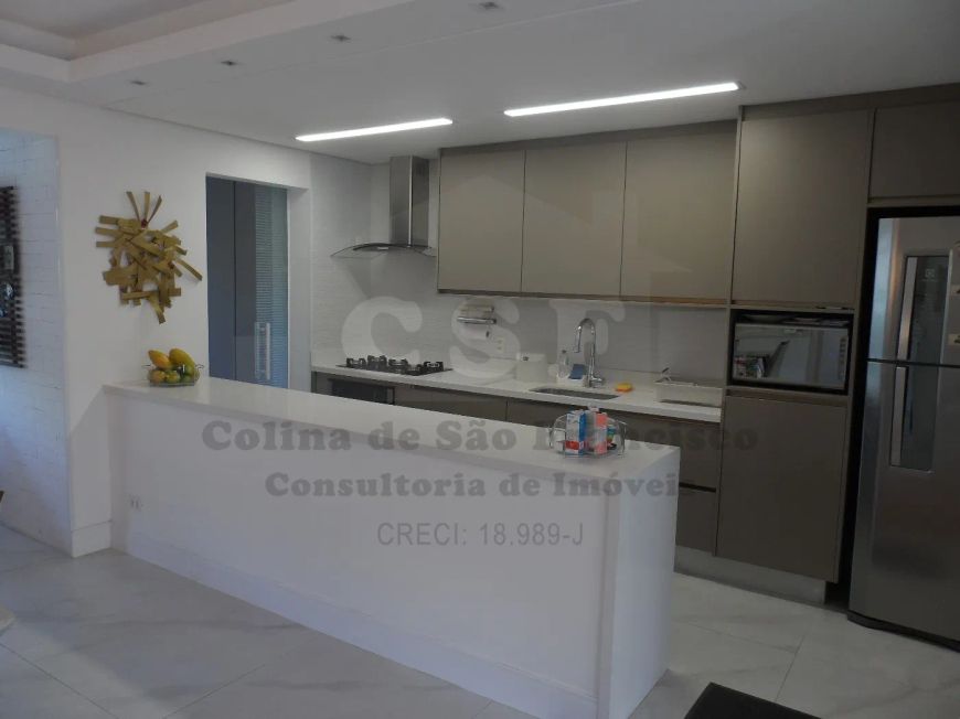 Excelente apartamento de 154m² com 3 suites , varanda Gourmet rico em Armários , vista para o Golf c
