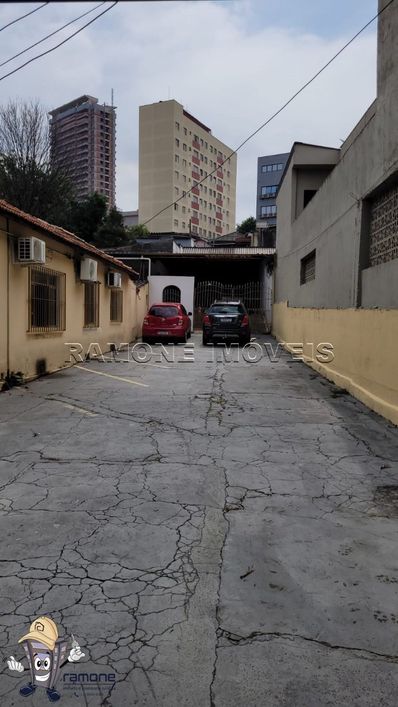casa térrea ponto comercial e residencial com 4 dormitórios perto da igreja Matriz.