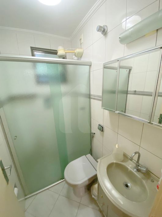 Casa 189m² à venda com 3 quartos e 3 vagas de garagem