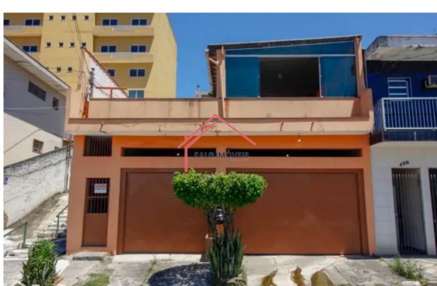 Casa à Venda em Osasco-SP, Bairro Bela Vista: 2 Quartos, 1 Suíte, 2 Salas, 291m². Aproveite o Confor