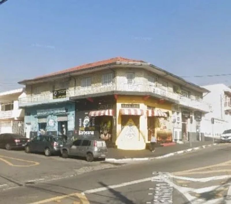Prédio comercial - 647 m² - Rende mensal R$ 15.000, - 4 salões - 10 salas