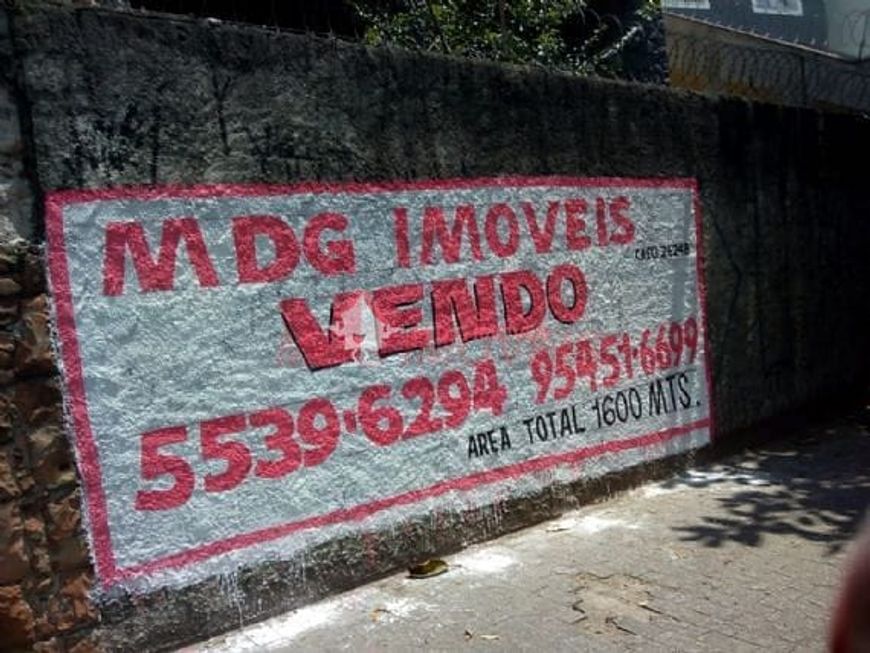 Terreno na Avenida Bandeirantes.