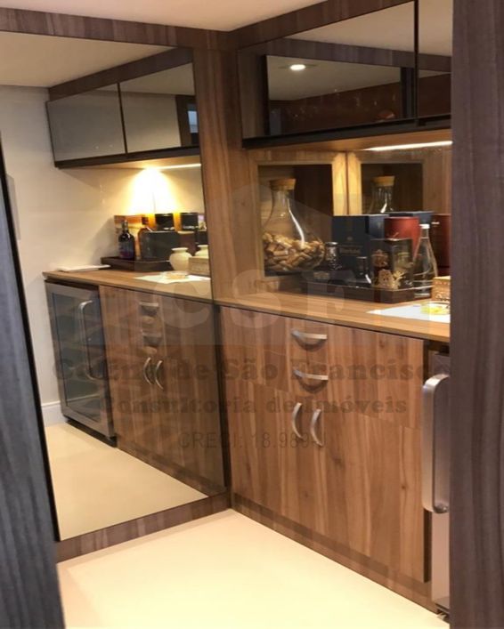 Com 194 m² distribuídos em 03 suítes, sala para 3 ambientes, lavabo, varanda gourmet, 3 vagas de gar