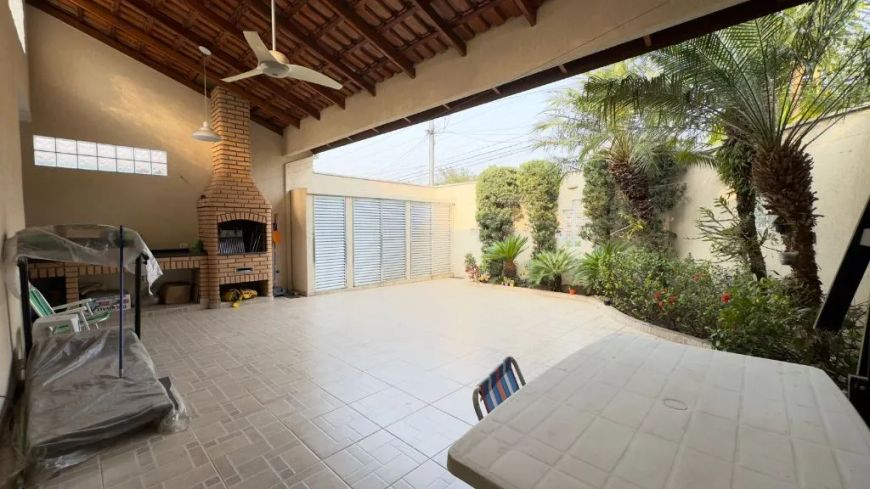 Casa à venda no Parque Continental, Osasco | 3 dorms, suíte, churrasqueira e ar condicionado