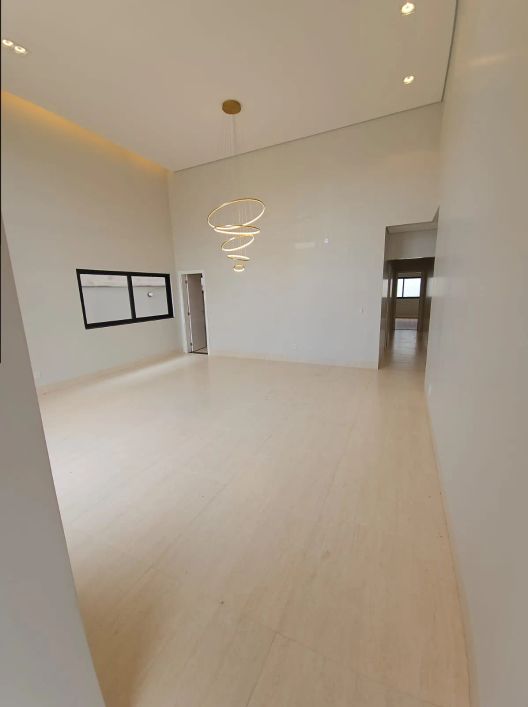 Taguaparque Linda casa moderna 3 qtos, sendo 3 stes, pé direito duplo, 300mts!