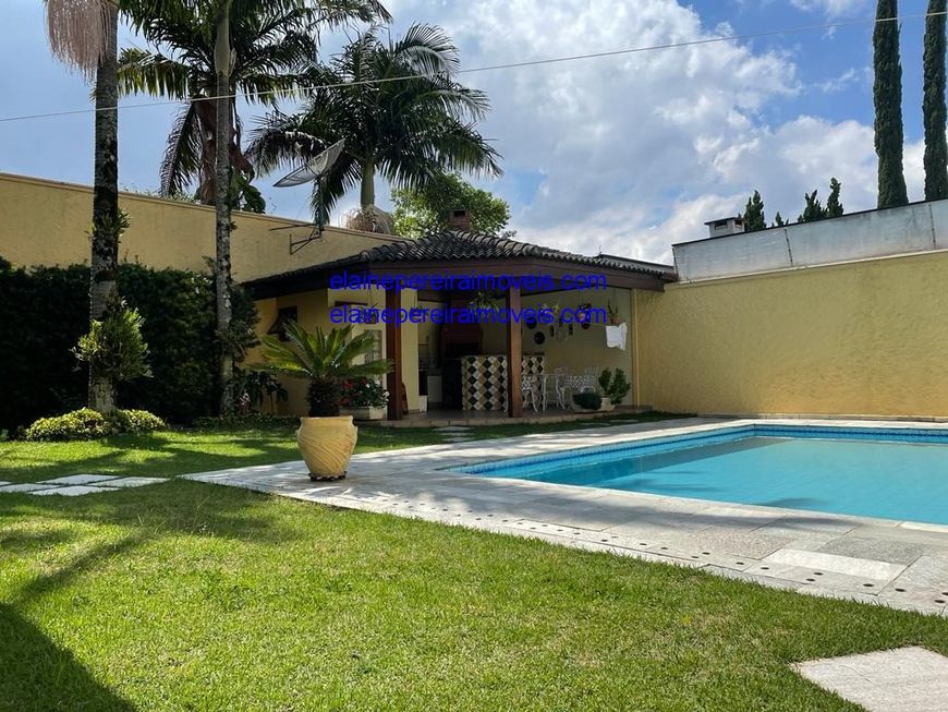 Parque dos Príncipes casa de Condomínio com 4 Quartos sd 2suítesquintal 4 vagas à Venda, por R$ 2.89