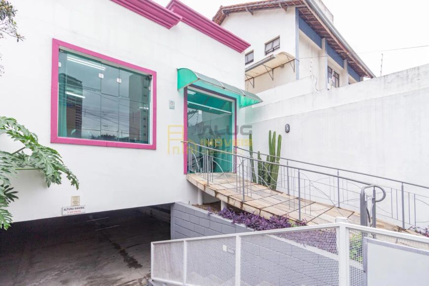 Casa Comercial para Venda em Osasco, Centro, 6 dormitórios, 3 banheiros, 10 vagas