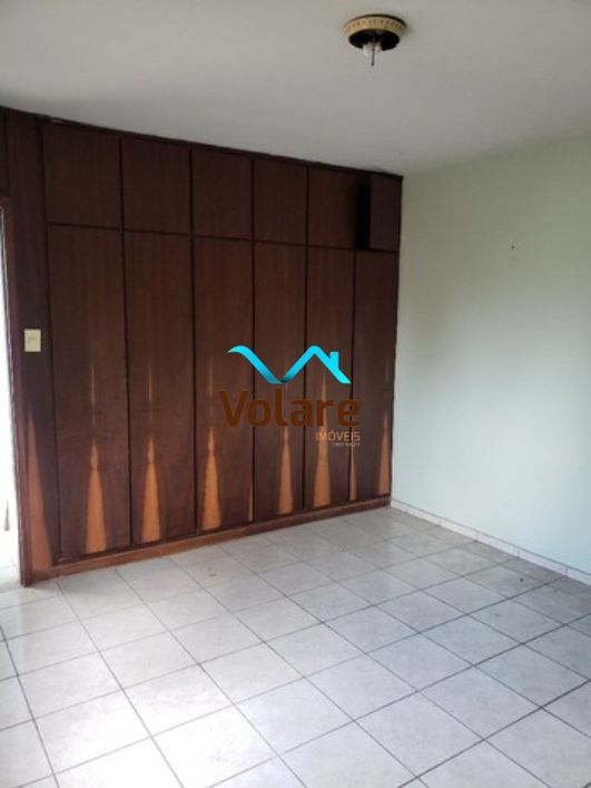 Imperdível! Casa à venda em Osasco-SP, Vila Campesina: 4 quartos, 1 sala, 2 banheiros, 2 vagas, 318,