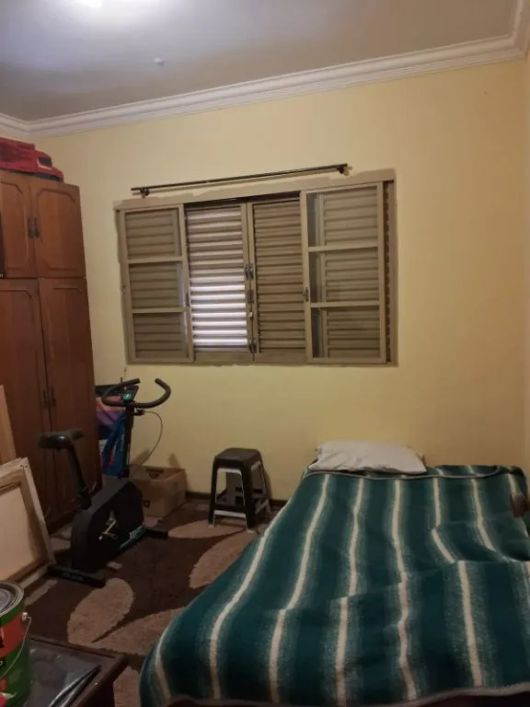 Sobrado 5 dormitórios no bairro Campesina em Osasco