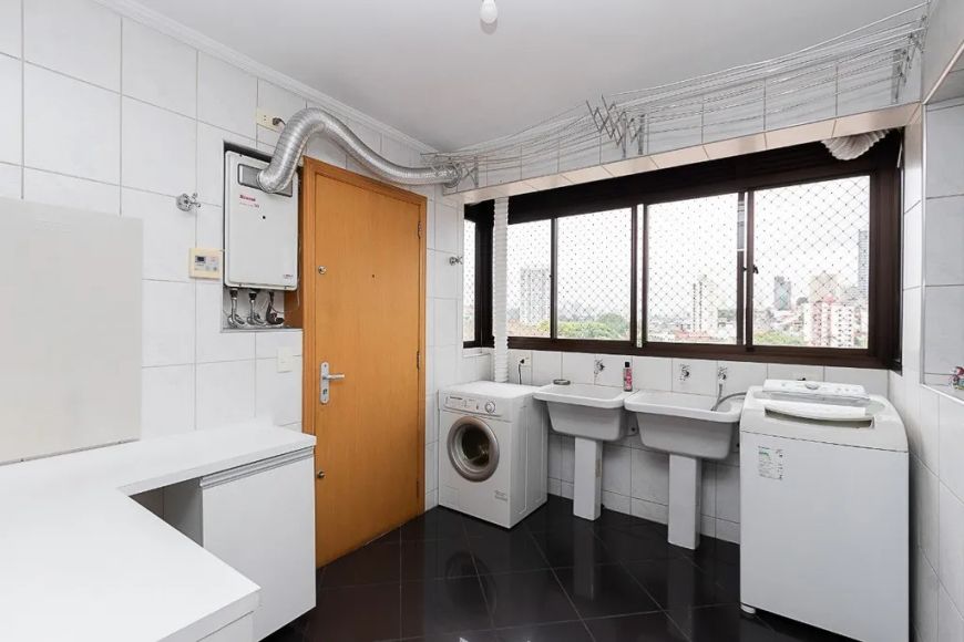 Apartamento à Venda em Osasco-SP, 4 Suítes e 4 Vagas, 245,76m² - Vila Campesina