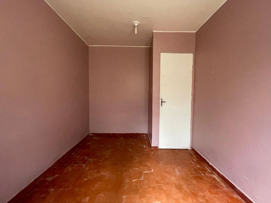 Vendo Casa na QNN 10, CEILÂNDIA SUL, aceita financiamento.
