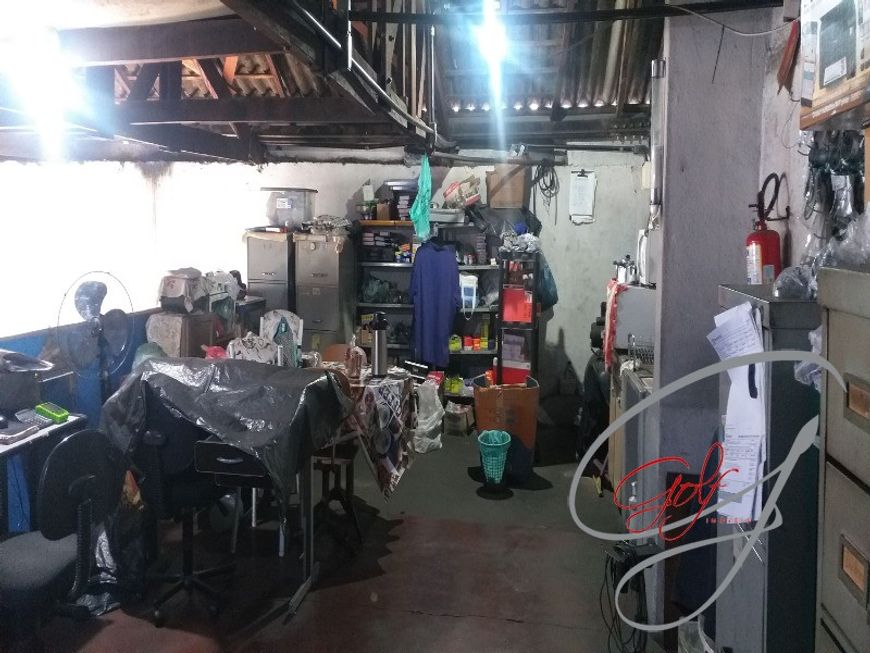 Galpão de 305 m², numa Excelente localização em Osasco na Vila Campesina