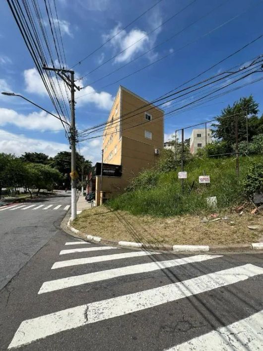 TERRENO A VENDA COM 672 METROS - JARDIM D´ABRIL - RUA GUATEMALA