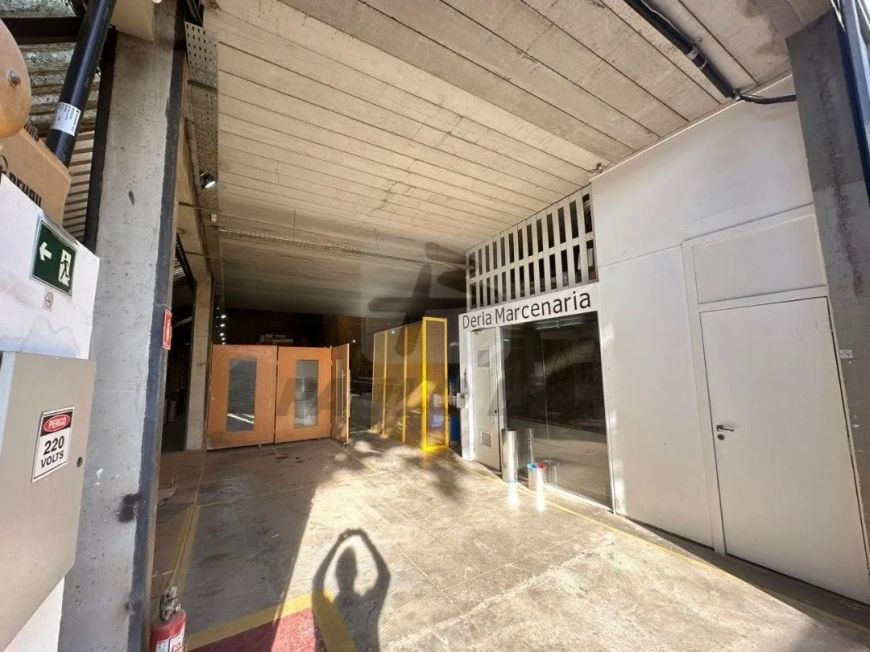 Galpão Industrial para venda com 400m² em Osasco