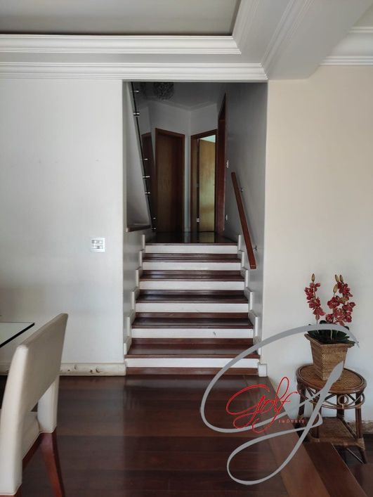 Imperdível: Casa à venda em Osasco-SP, Parque dos Príncipes, 4 quartos, 3 suítes, 3 salas, 5 vagas,