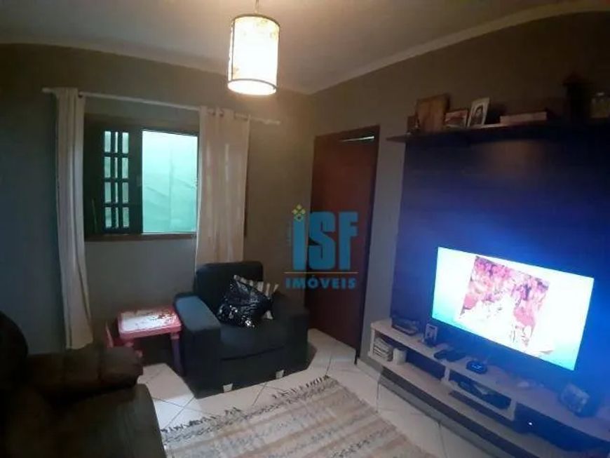 Casa residencial à venda no Jardim D Abril com 125 m² e 2 dormitórios/quartos.