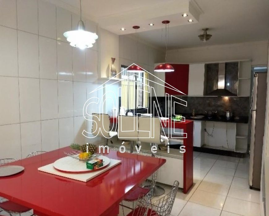 EXCELENTE SOBRADO COM ACABAMENTO DE PRIMEIRA A VENDA NO JARDIM PADROEIRA COM 189M² DE ÁREA ÚITL, 3 D