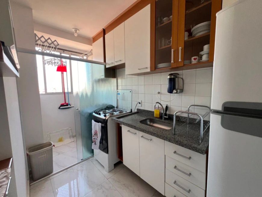 Apartamento com 2 dormitórios, 2 vagas à venda, 56 m² por R$ 350.000 - Cidade das Flores - Osasco/SP